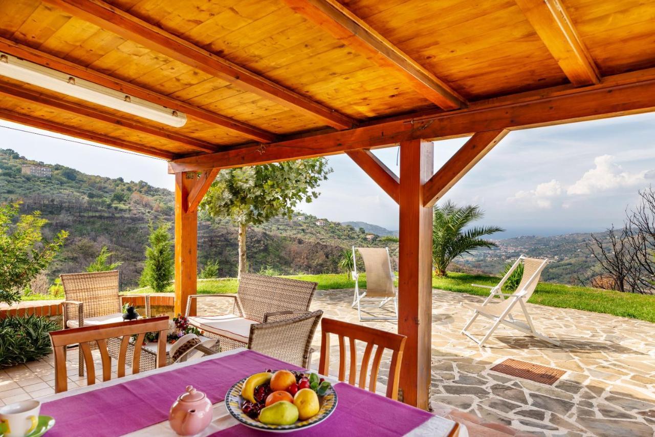 Casa Vacanza Villa Aurora Laureana Cilento Exterior photo